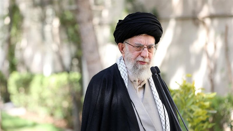 المرشد الإيراني علي