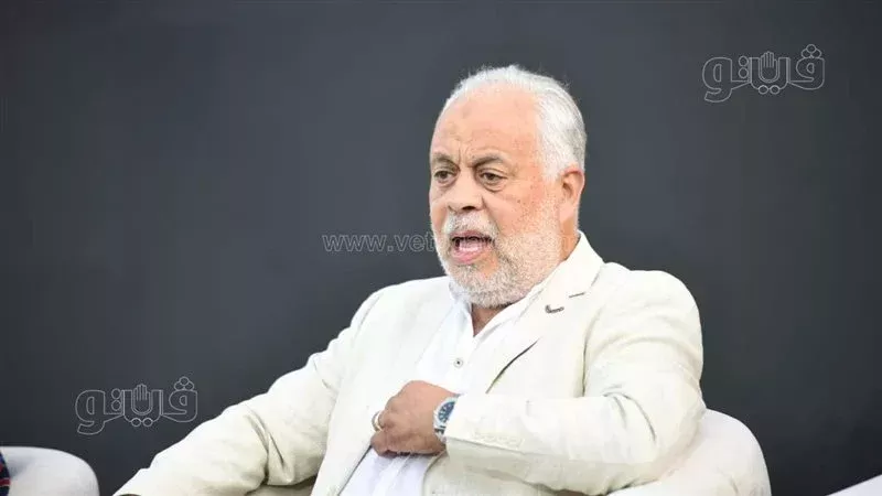 الفنان أشرف زكي نقيب