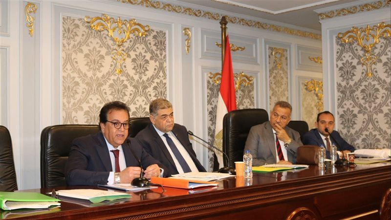 اجتماع لجنة الصحة