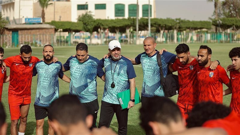 المقاولون،فيتو
