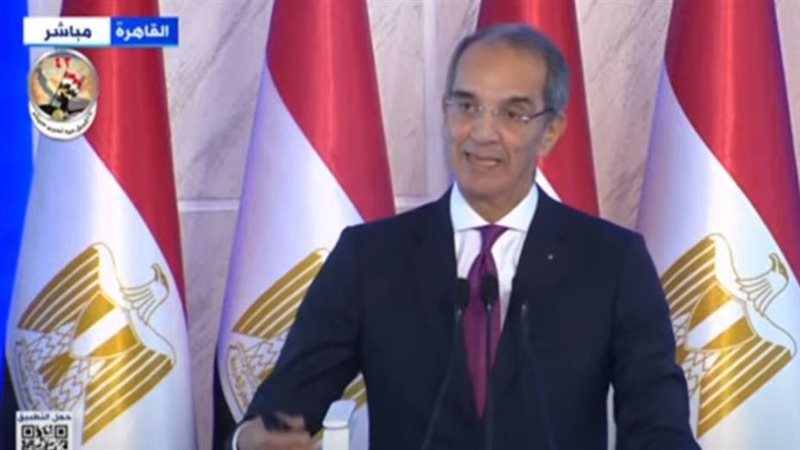 الدكتور عمرو طلعت
