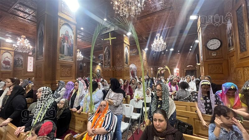 قداس أحد الزعف ببورسعيد،فيتو