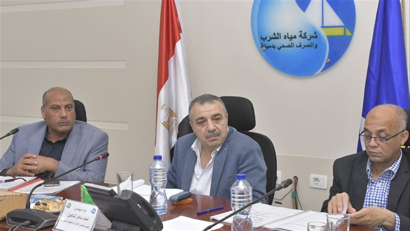 رئيس مياه دمياط ولجنة