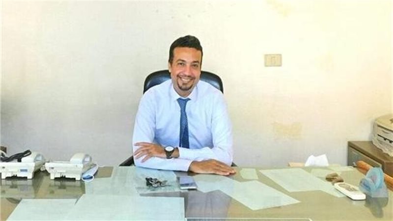  الدكتور ممدوح فاروق