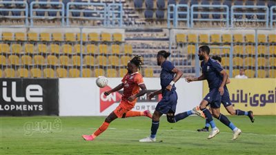 بيراميدز يفوز علي إنبي بهدف عكسي ويحتفظ بصدارة الدوري الممتاز (صور)
