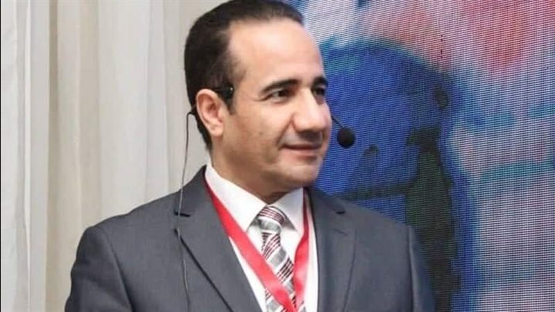 السيرة الذاتية لعميد