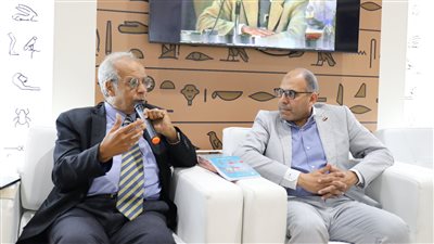 معرض أبو ظبي للكتاب، جناح مصر يحتضن مناقشة 