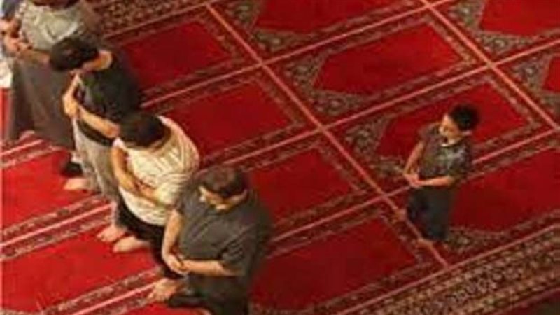 حكم صلاة المنفرد