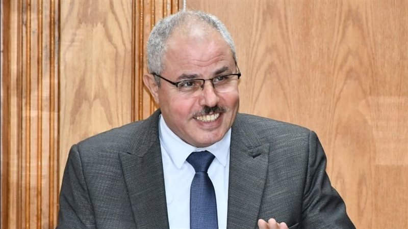 الدكتور ناصر مندور