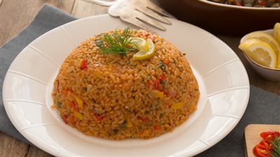 طريقة عمل رز السمك الأحمر ، زي المطاعم بأقل التكاليف