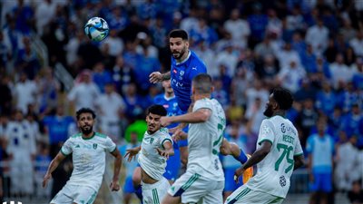 بالدقيقة +90، الهلال يفوز على أهلي جدة بهدفين ويواصل اقترابه من لقب الدوري