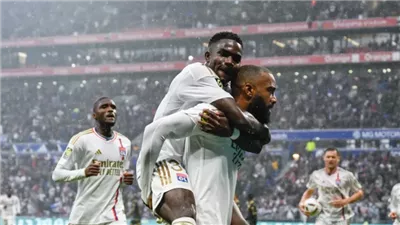 ريمونتادا مثيرة، ليون يفوز على ليل 4-3 في الدوري الفرنسي 