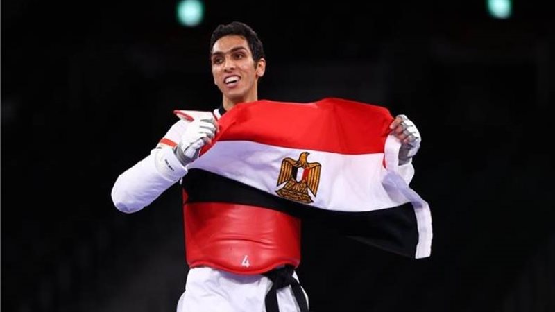  سيف عيسى لاعب المنتخب