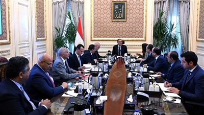 رئيس الوزراء يتابع خطوات تشغيل المنطقة المركزية للأعمال بالعاصمة الإدارية
