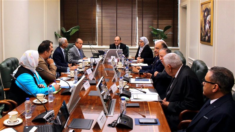 وزير الصناعة، فيتو