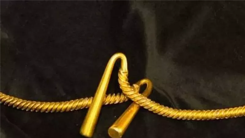 قطعة أثرية، فيتو