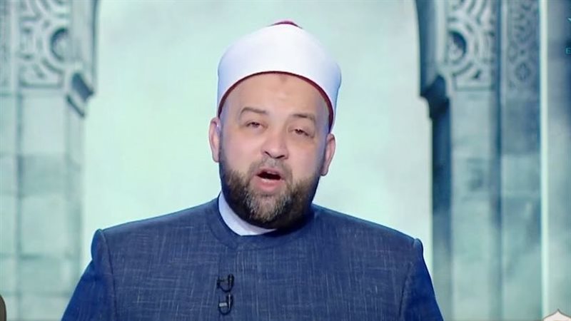  الشيخ يسري عزام،