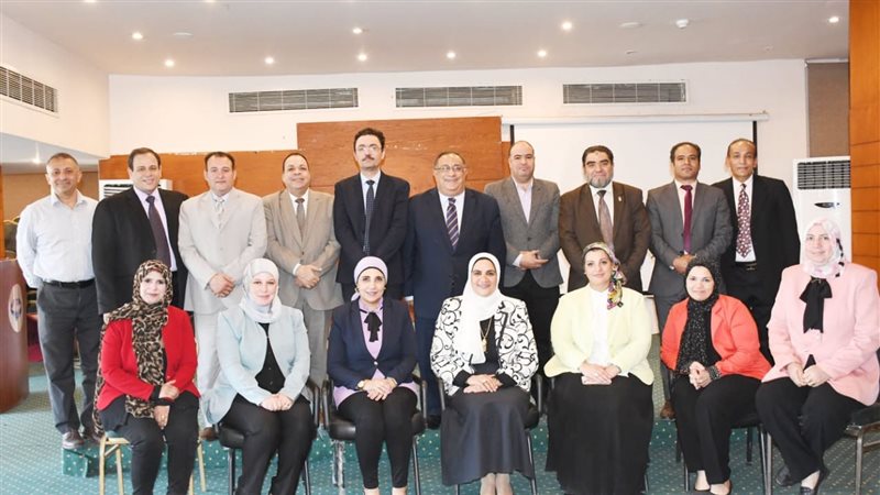  الدكتور عيد عبد