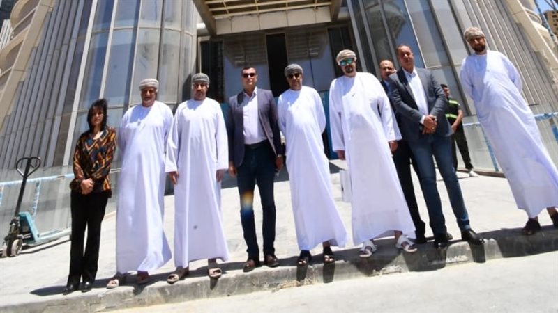 وزير الإسكان العماني