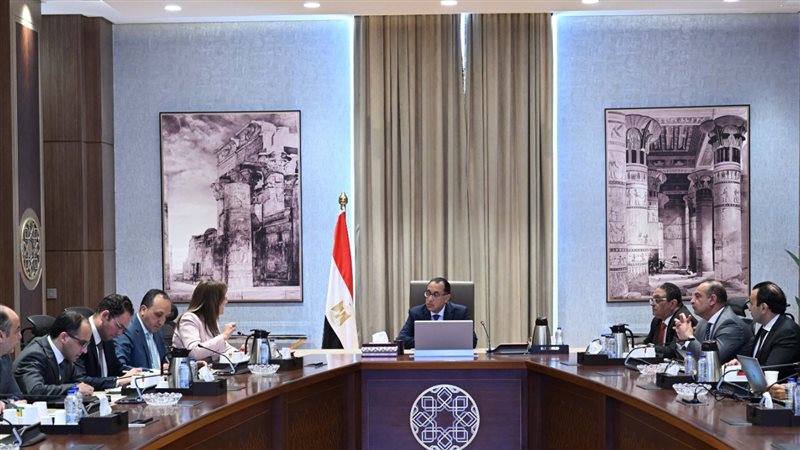 رئيس مجلس الوزراء،