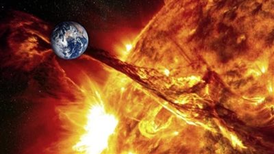 العالم يترقب أقوى عاصفة شمسية تضرب الأرض.. الفلكيون: تسبب الزلازل المدمرة وخلل بالكهرباء والإنترنت والأقمار الصناعية.. ظهور بقعة عملاقة في الشمس تثير القلق