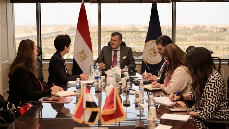 لقاء وزير السياحة