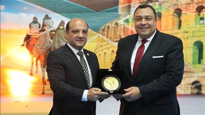 الجمباز، رئيس الاتحاد الإفريقي يُكرم سفير مصر في تونس