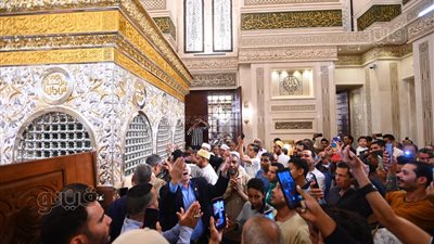 السيدة زينب تستقبل روادها، فيتو ترصد إقبال المصلين على مسجد عقيلة بني هاشم (فيديو وصور) 