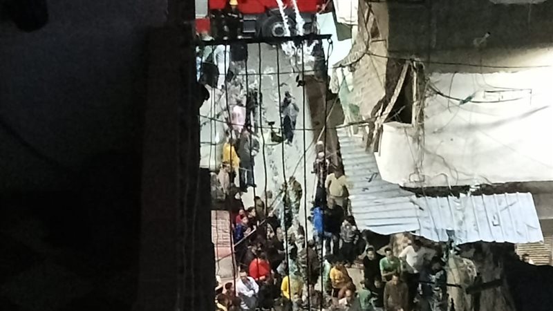 انهيار عقار بكرموز