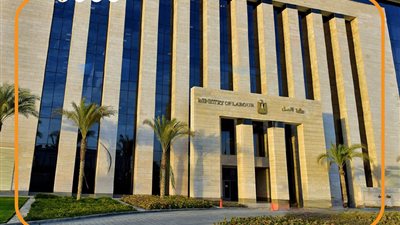 وظائف جديدة للخريجين، 945 فرصة عمل لمدرسين وممرضات في 13 محافظة