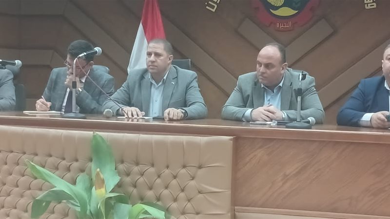 جانب من المزايدة