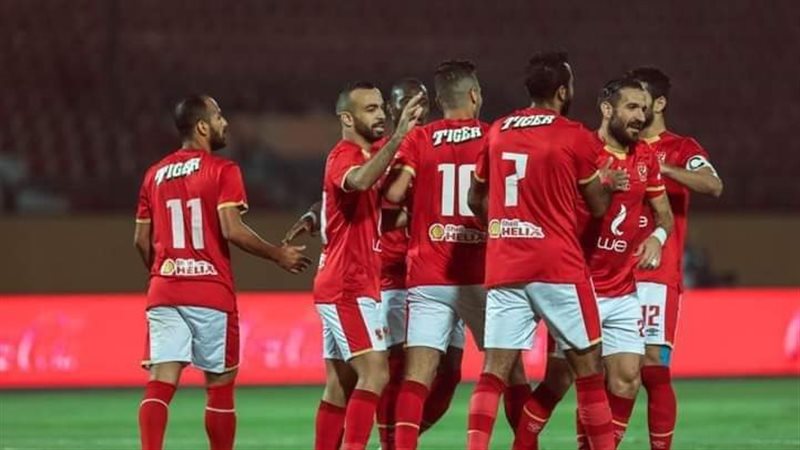 لاعبو الأهلي