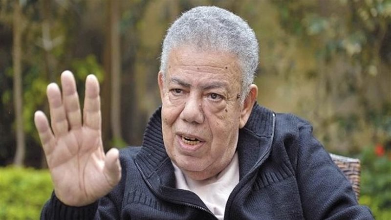 الكاتب بشير الديك