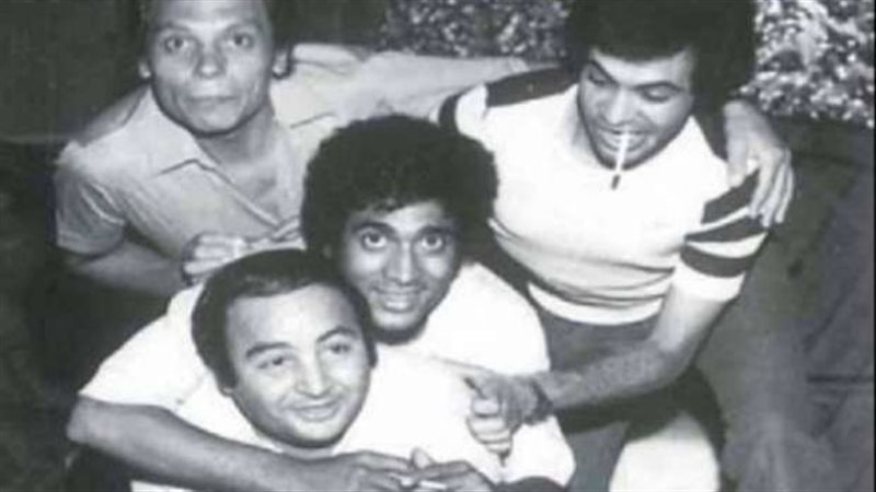 مجموعة شباب مدرسة