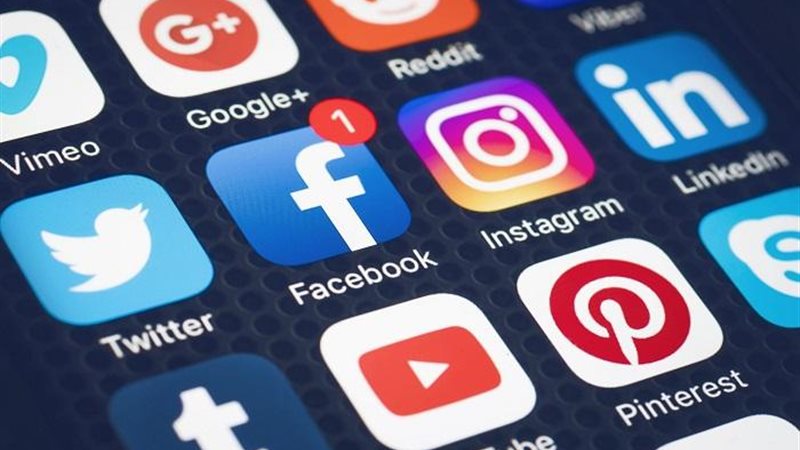 تطبيقات التواصل الاجتماعي