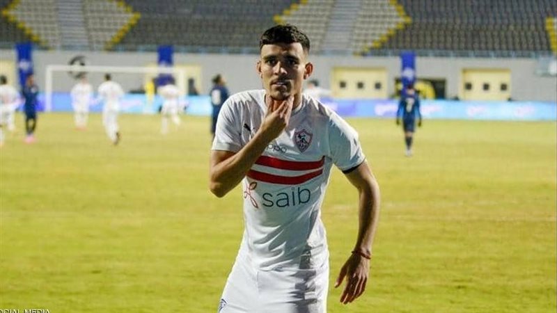 أشرف بن شرقي لاعب