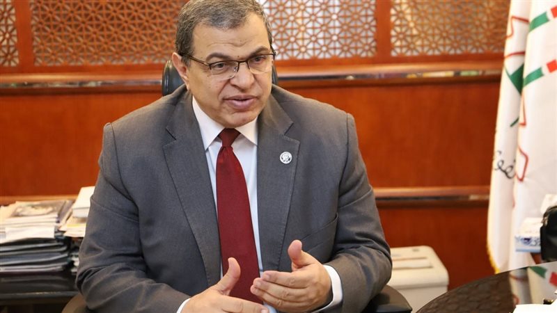 وزير القوى العاملة
