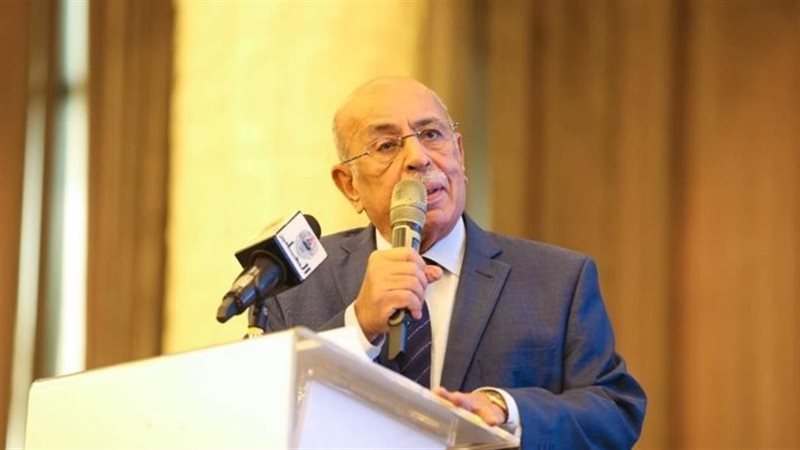 الدكتور مفيد شهاب