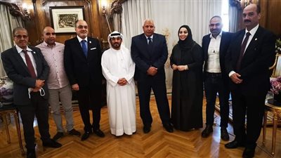 محافظ الوادي الجديد يلتقى وفد 