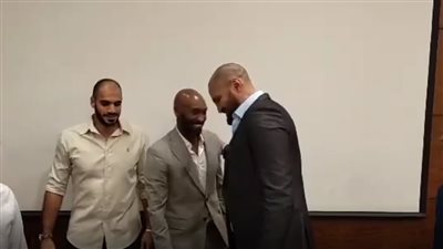 شيكابالا وكارتيرون وحازم إمام يصلون مؤتمر الإعلان عن تيشيرت الزمالك الجديد|فيديو 