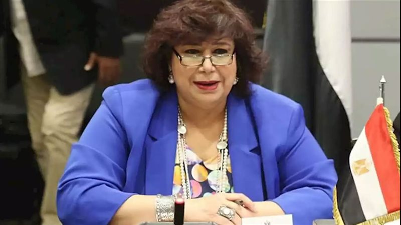 وزيرة الثقافة ايناس