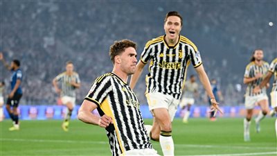 يوفنتوس يستهل مشواره في الدوري الإيطالي بالفوز على كومو 0/3