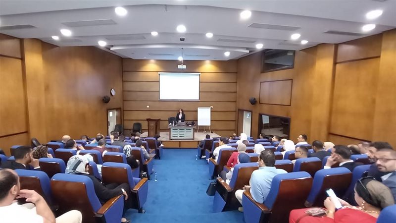 الشباب تختتم دورة