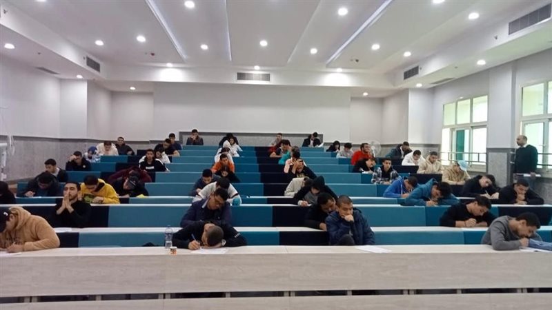 جامعة حلوان الأهلية،