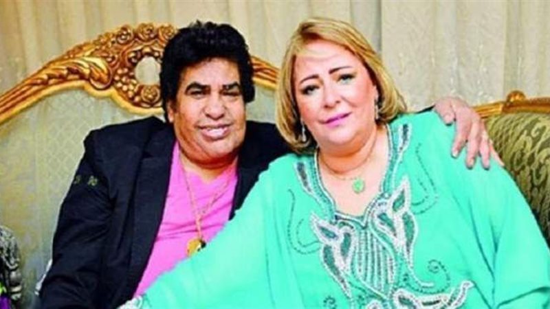 أحمد عدوية وزوجته،