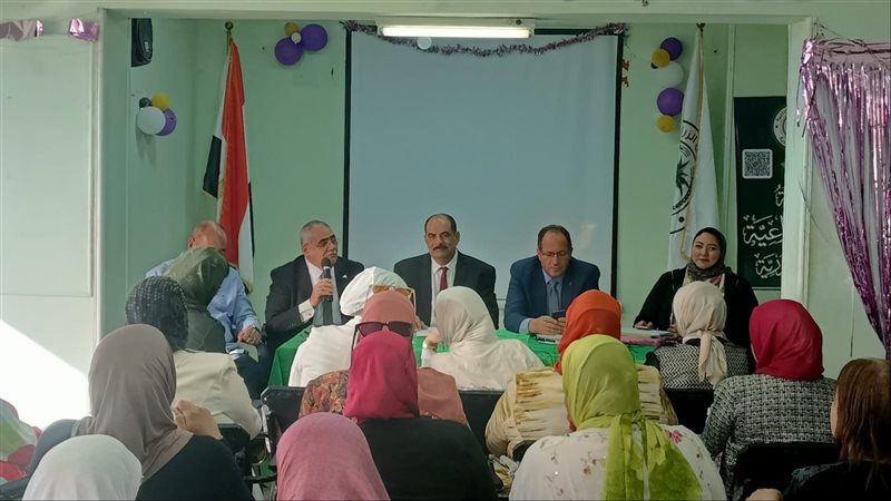 جانب من الاجتماع،