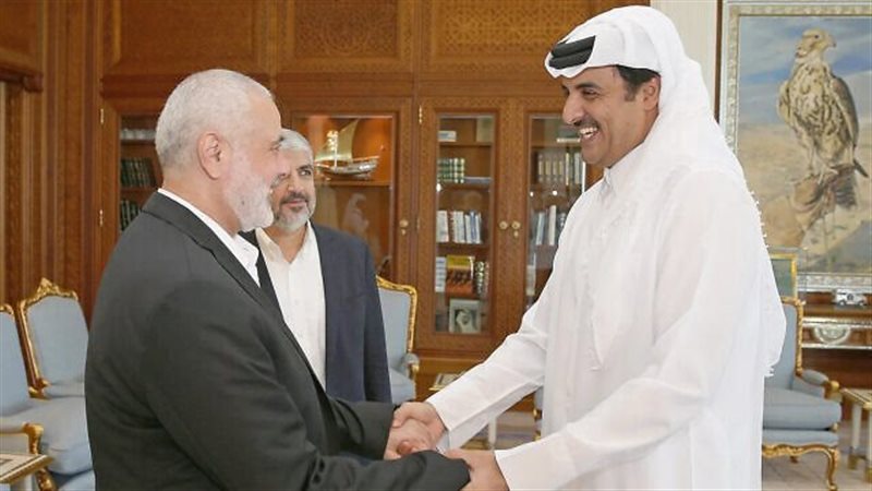أمير قطر وقادة حماس،