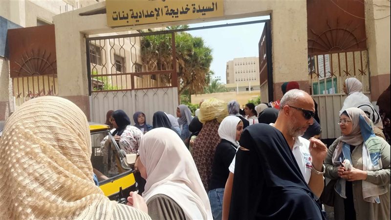 خروج طلاب الشهادة