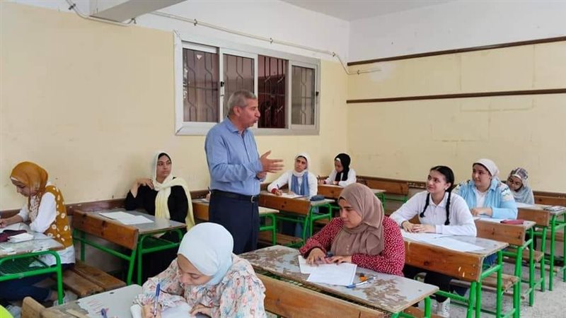  الامتحانات