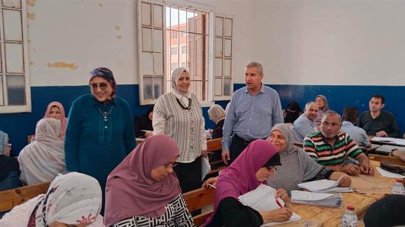 وكيل الوزارة يتابع